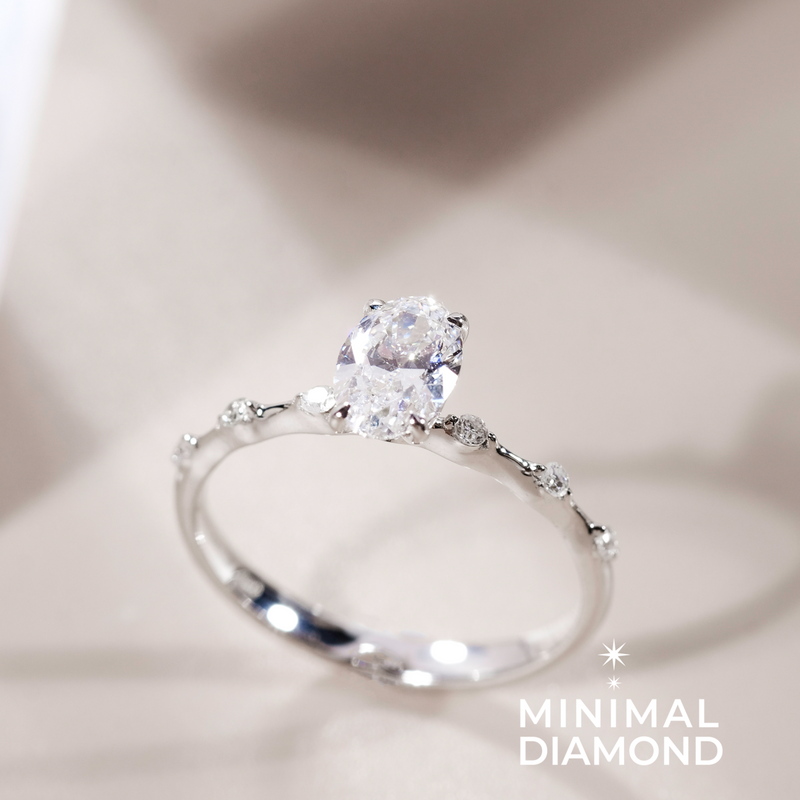 Mini Classic Oval 0.70 Carat Ring