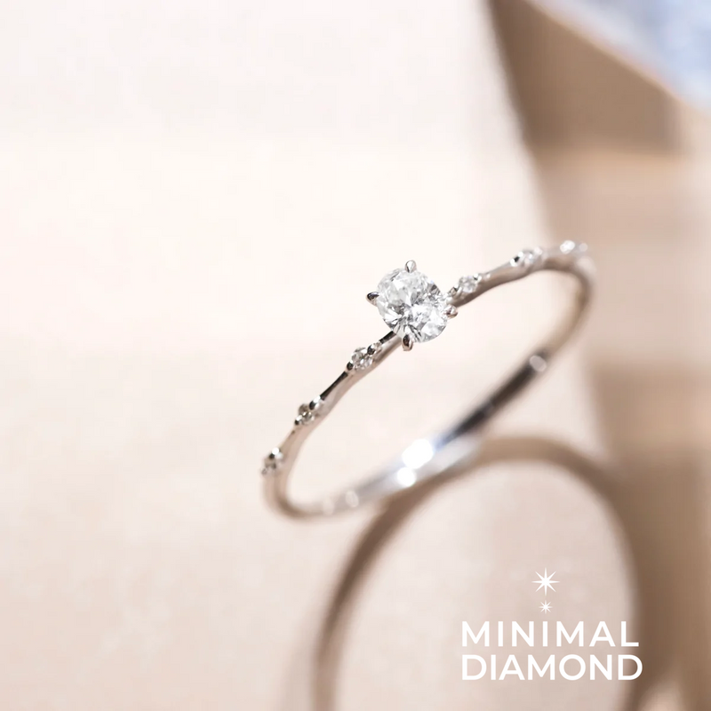 Mini Classic Oval 0.15 Carat Ring