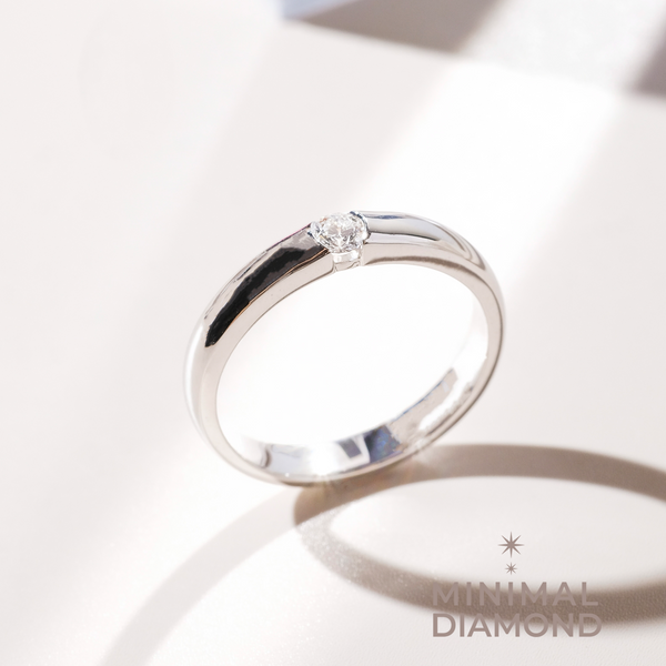 Love in Rome 0.15 Carat Ring